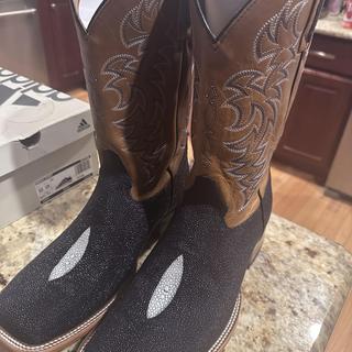 Cody James Men's Exotic Stingray Western Boots - Broad Square Toe