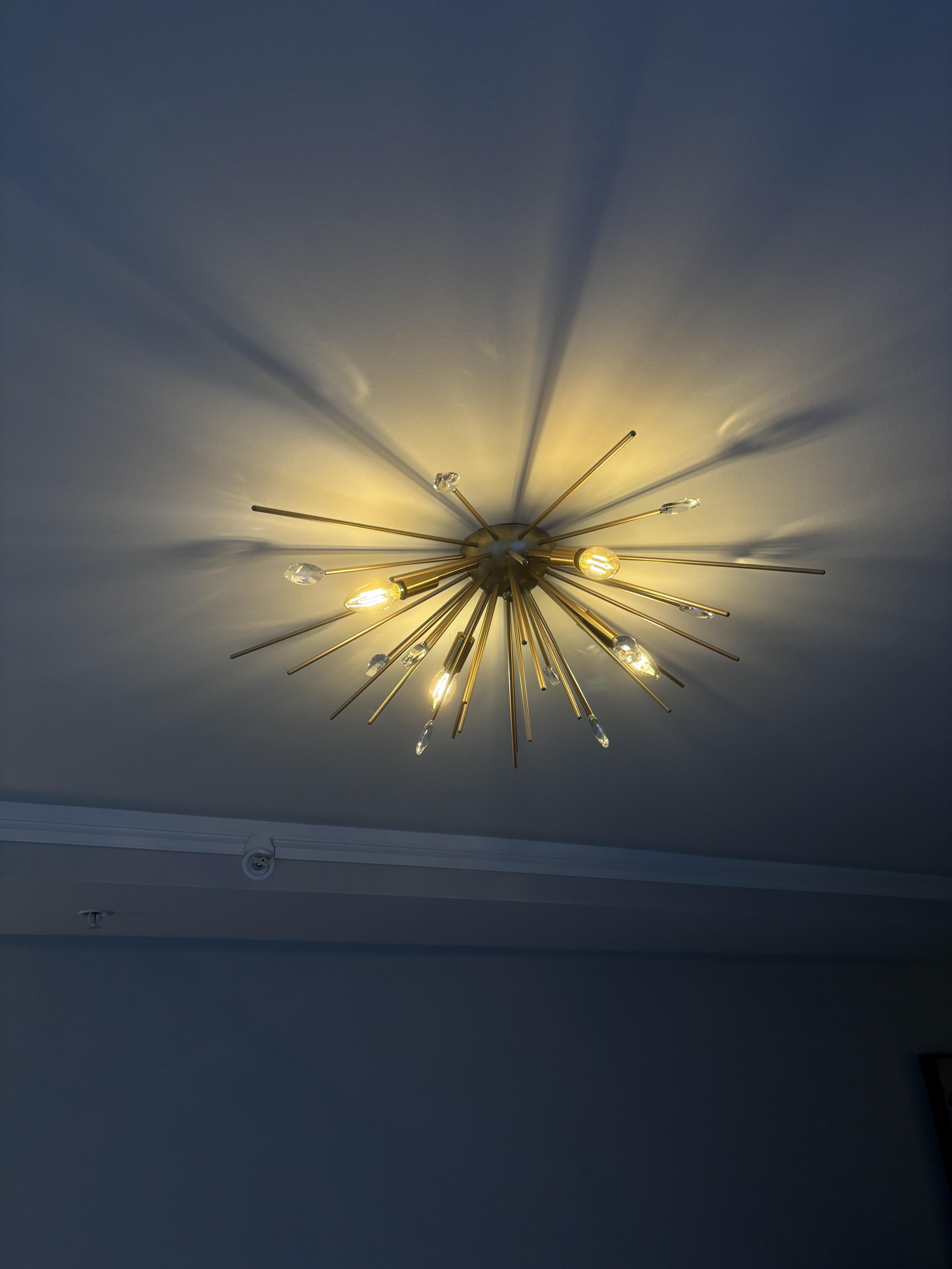 バジルホーキンス Possini Euro Janae 29