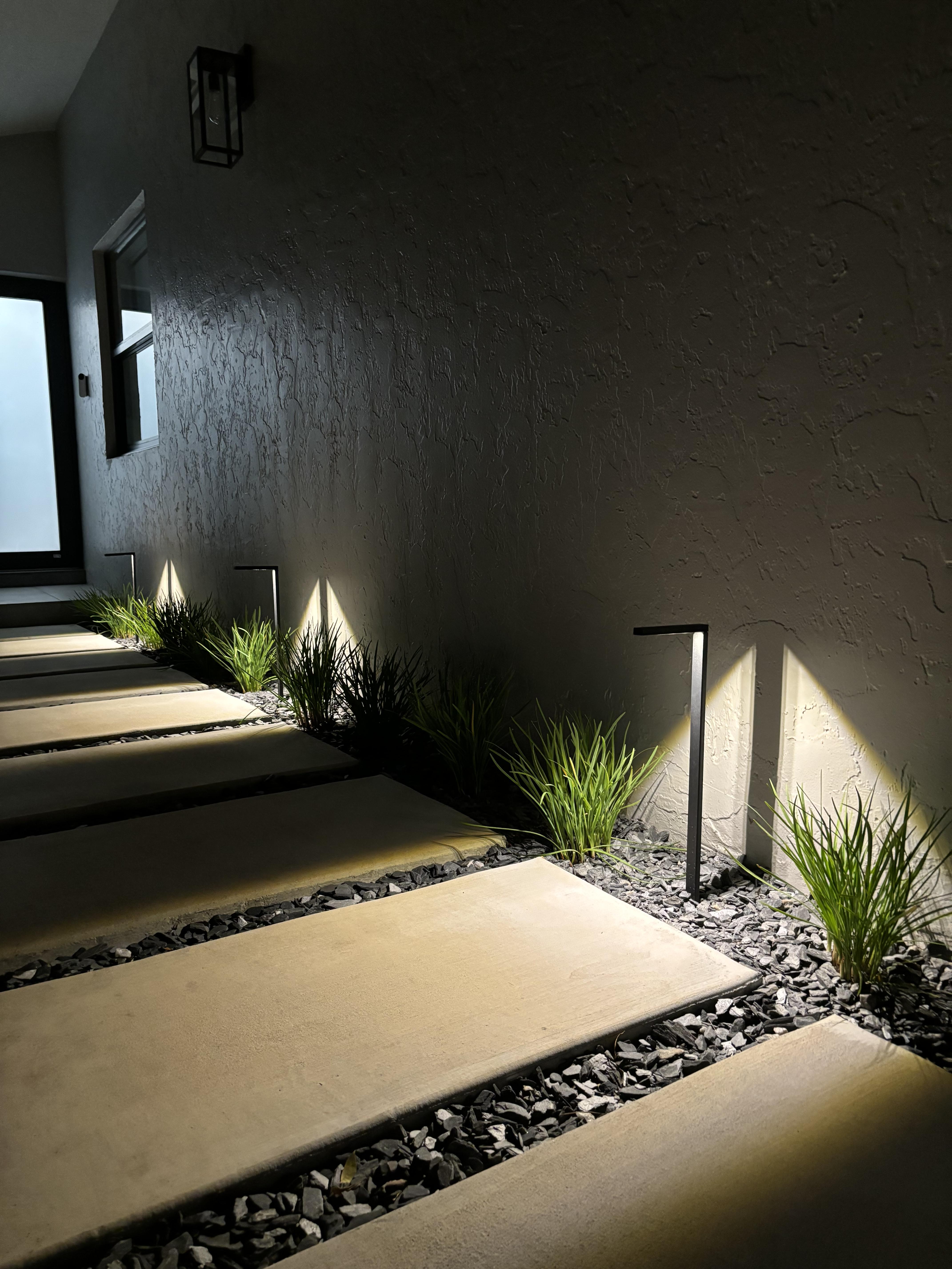 Light Dynamic Path Contemporary Outdoor Path Lighting