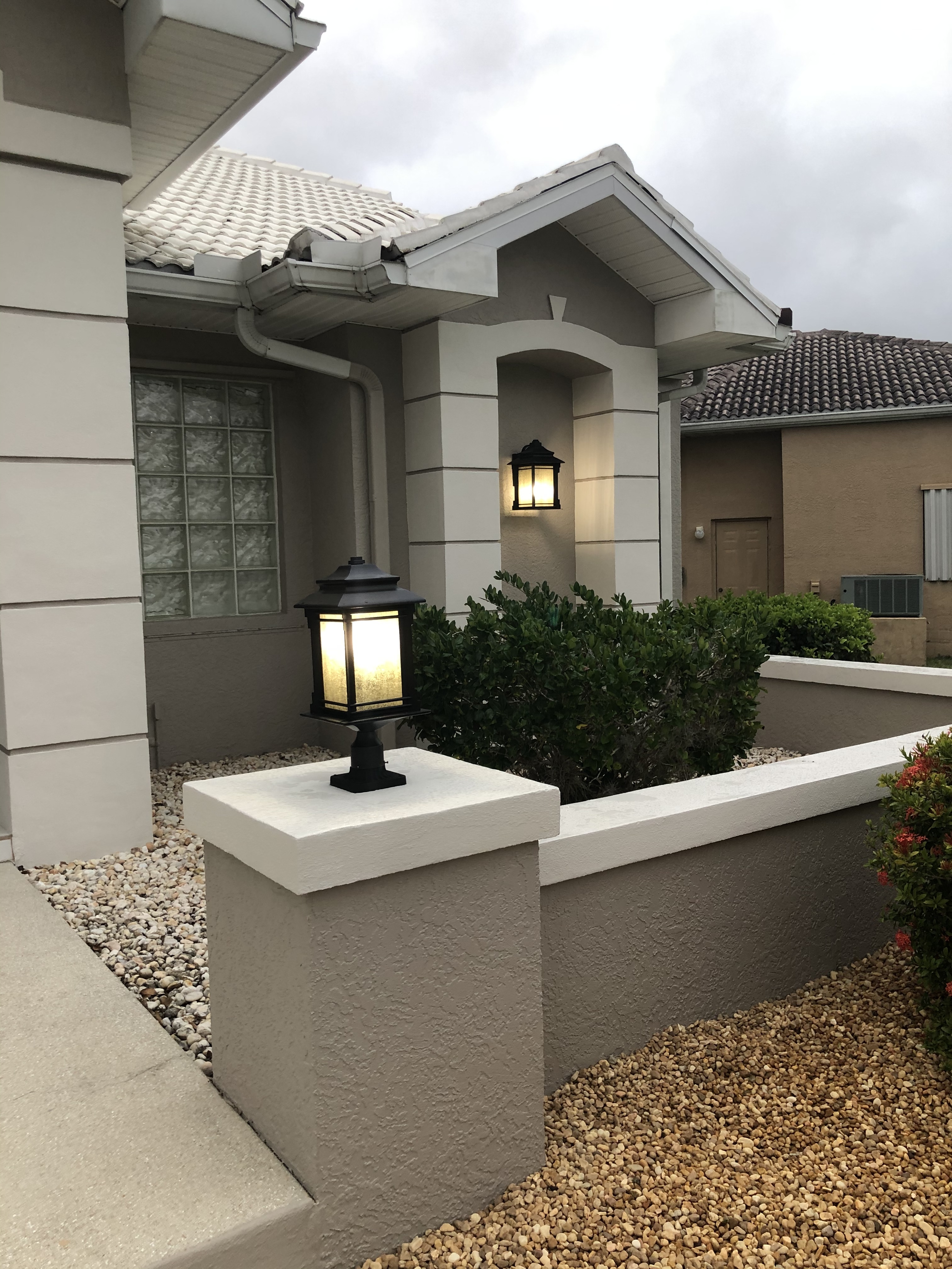 Bronze Farmhouse Outdoor Porch Wall Sconce 19 Inch - #09639