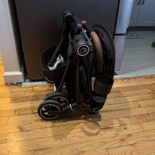 Submitted by Lightweight stroller