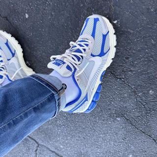 Enviado por NikePheen702