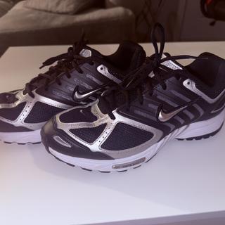 Enviado por Rysoknshoes