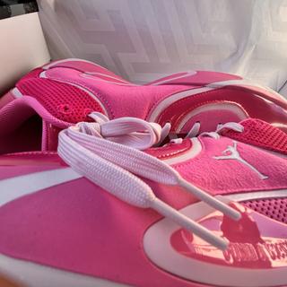 Enviado por Mehkai329476370