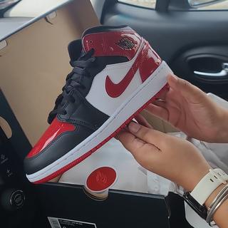 Air Jordan 1 Mid Big Kids' Shoes. Nike.com