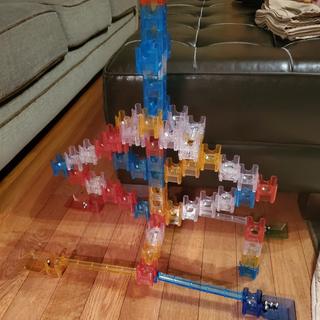 Another imaginative Q-Ba-Maze structure.