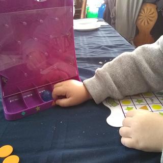 Easy to use! Little kids can match (my almost 3yo is learning shape names from this game!)