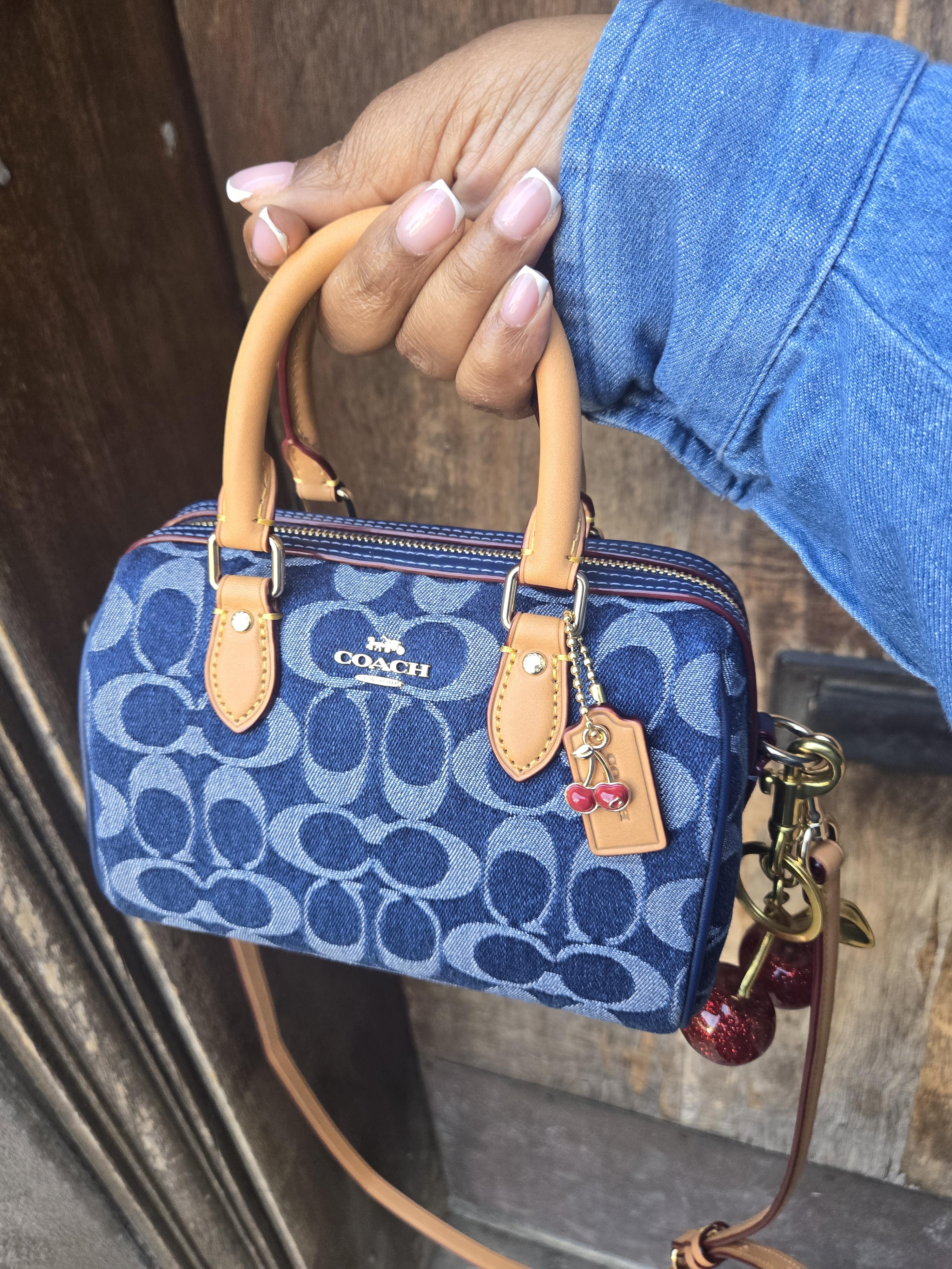 バッグ Coach Legacy Signature Denim Mini Bag バッグ Coach Legacy Signature Denim Mini Bag Coach Denim