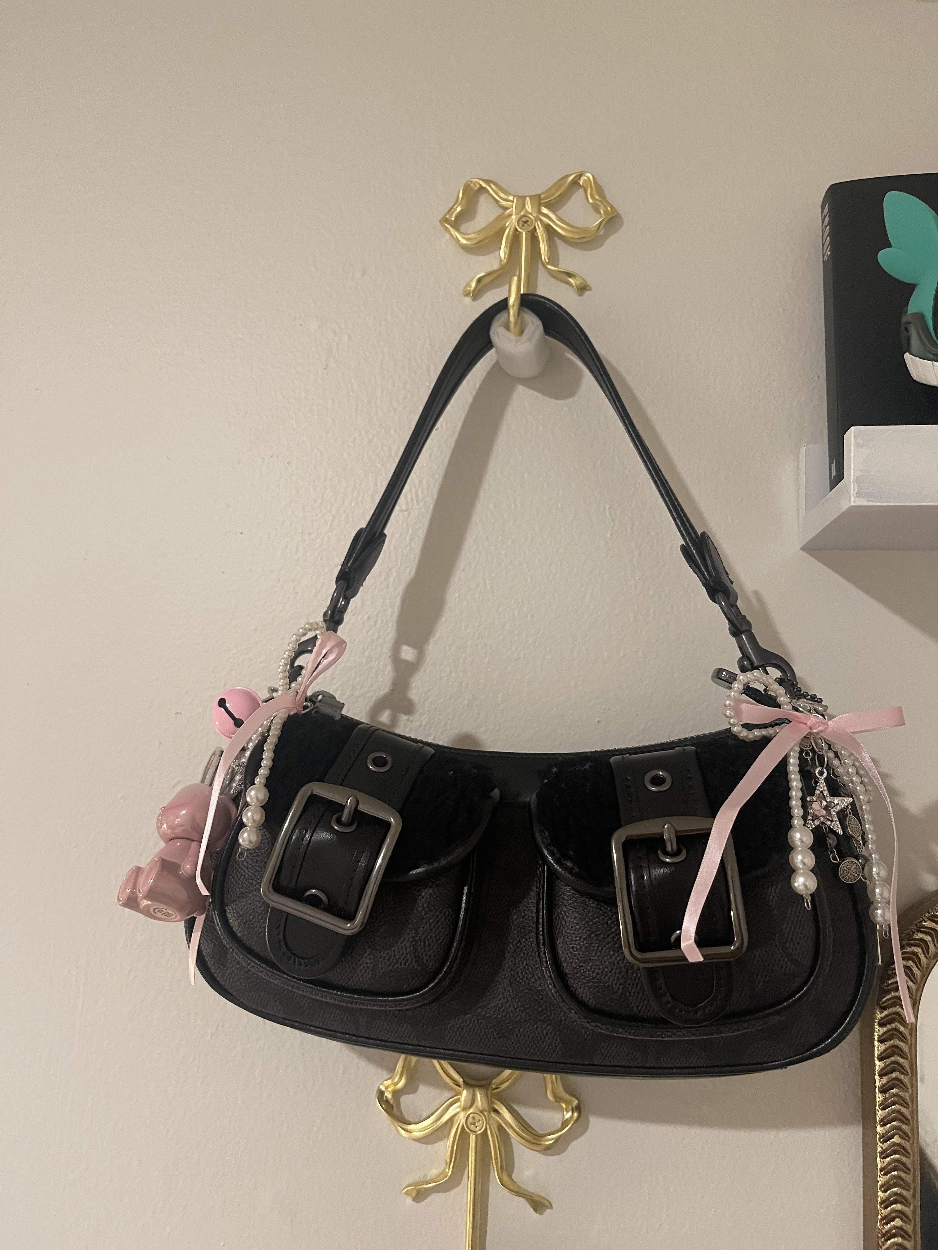 コーチ Ashton ワンショルダーバッグ ハンドバッグ CY658 ブラック 公式】コーチアウトレット | アシュトン バッグ・シグネチャー