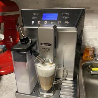 De'Longhi Eletta Evo Fully Automatic Espresso & Cappuccino De'Longhi Eletta Evo Fully Automatic Espresso & Cappuccino
