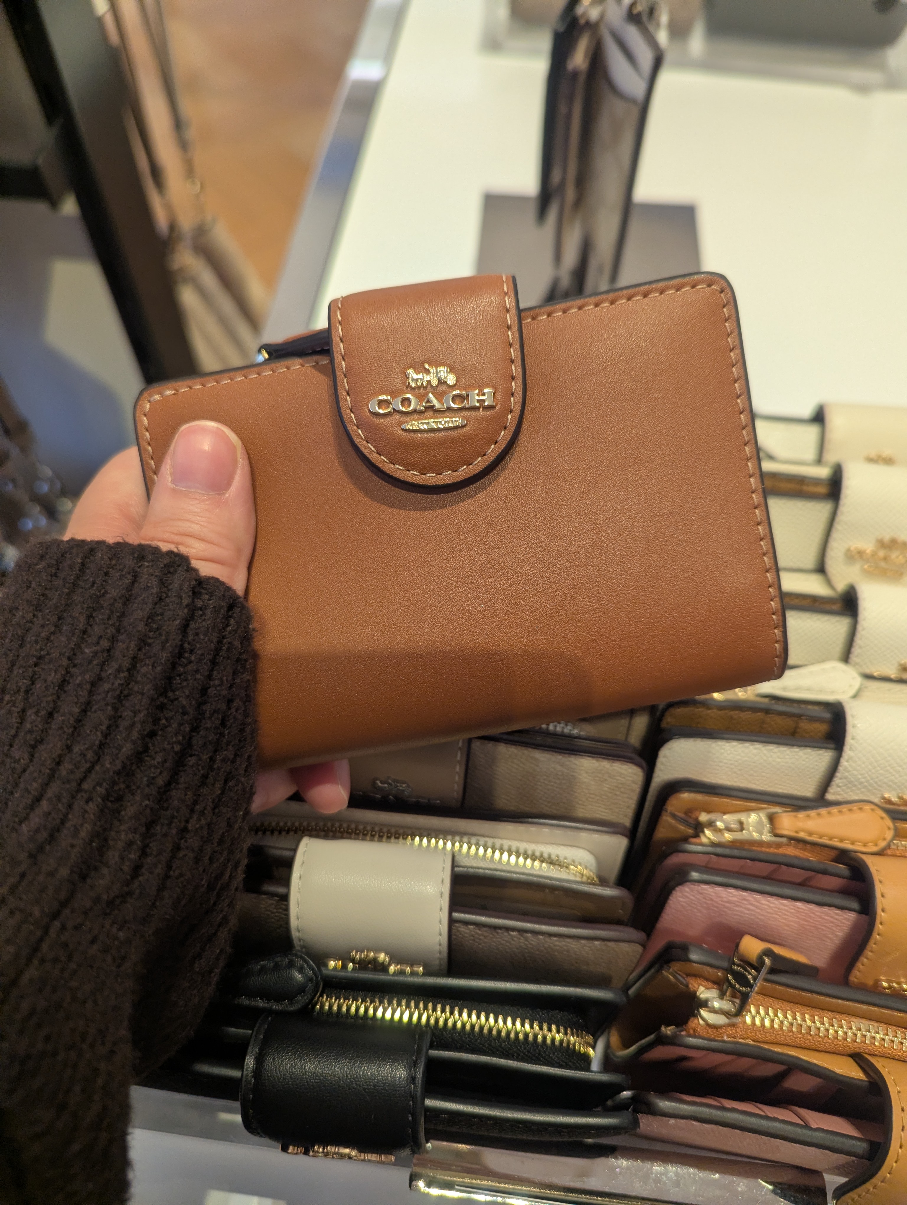Medium Corner Zip Wallet In Signature Jacquard With Floral