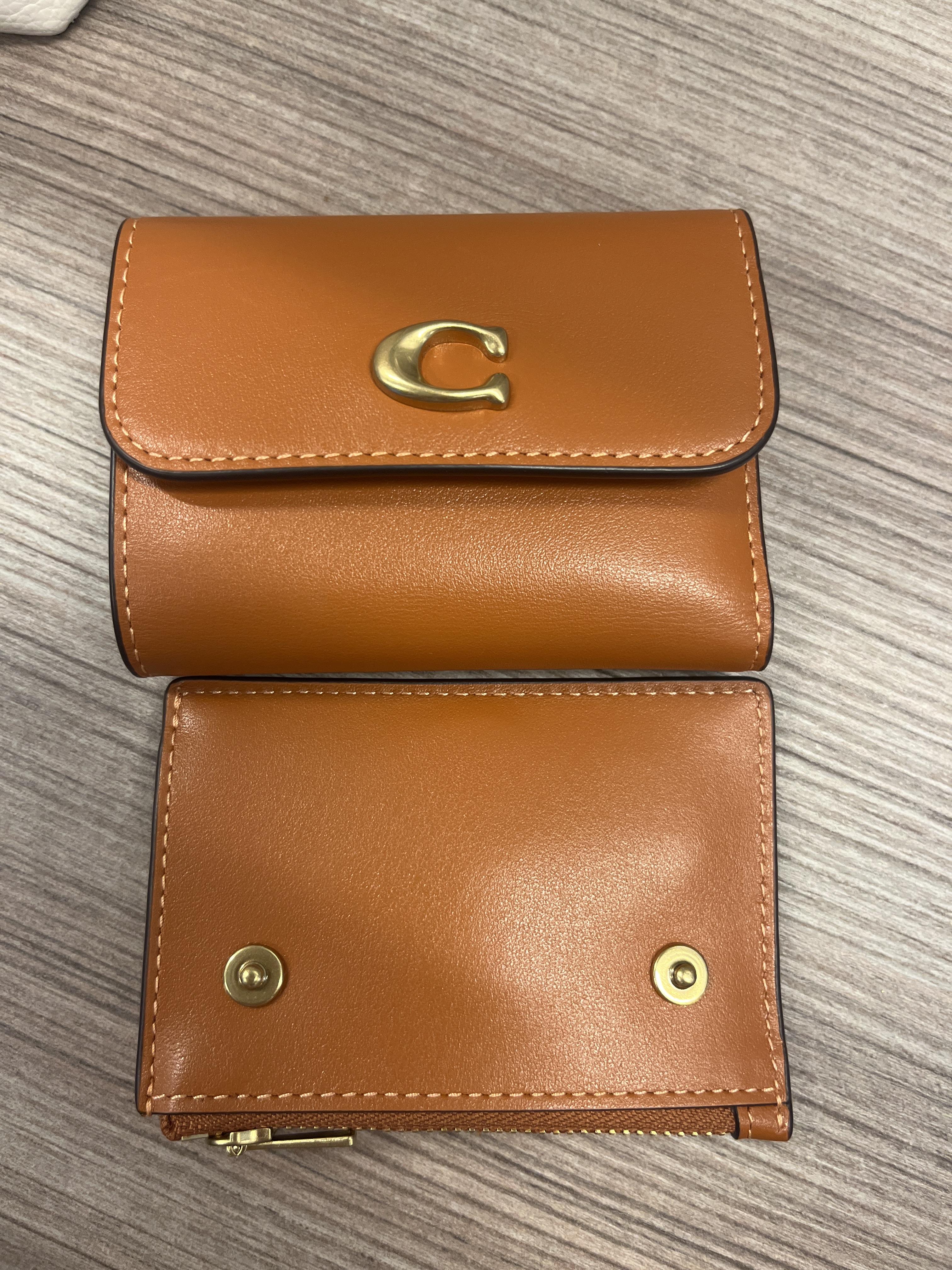 Essential Card Holder Wallet | Coach New Zealand