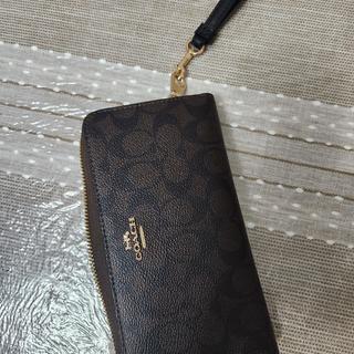 Long Zip Around Wallet In Signature Canvas | Coach New Zealand