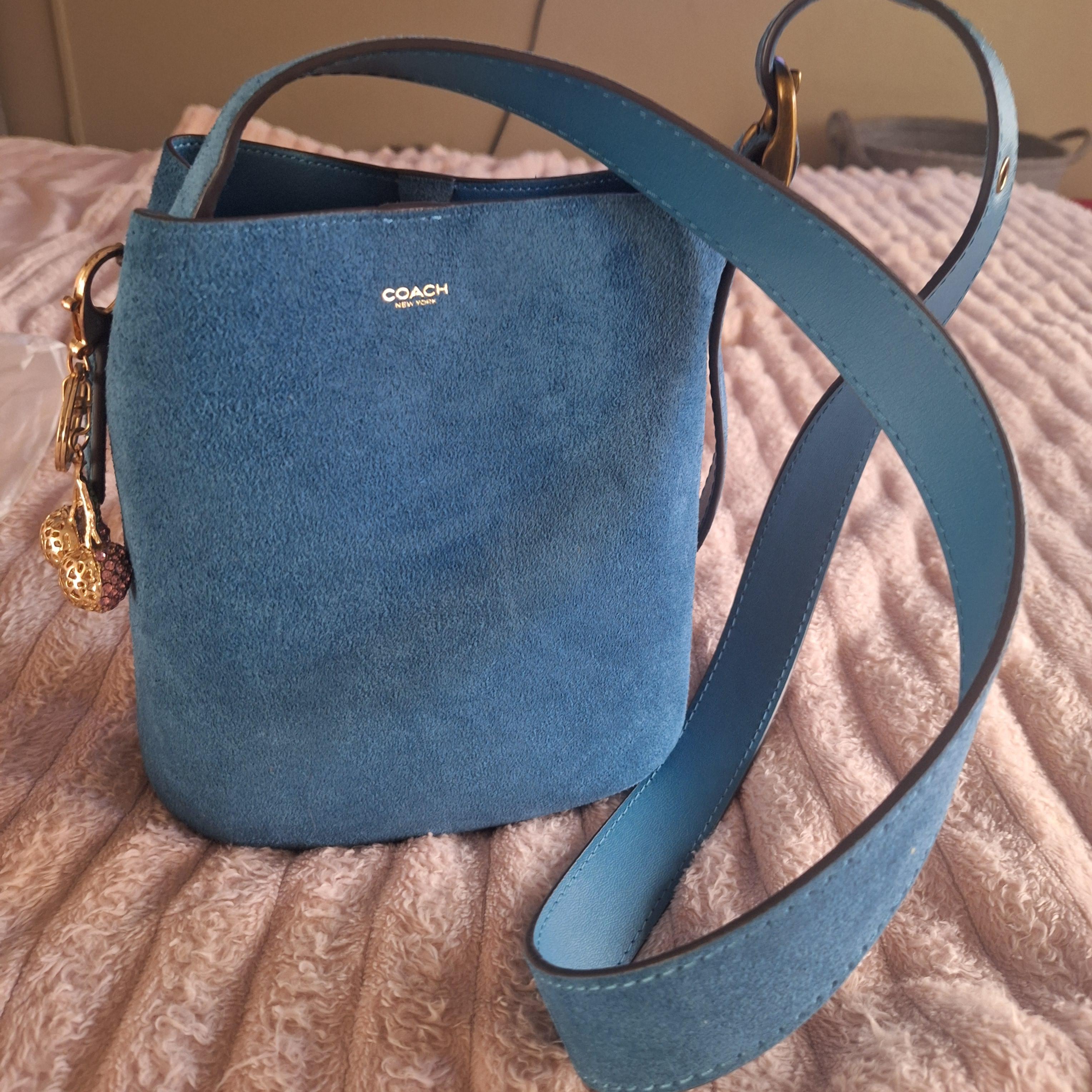 Bleecker Bucket Bag 21 | Coach New Zealand