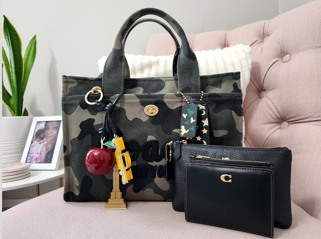 Small New York Cluster Bag Charm | Coach New Zealand