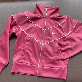 Skickad av Track suit Nike