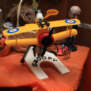 Snoopy Sopwith Camel Motorized Model Kit