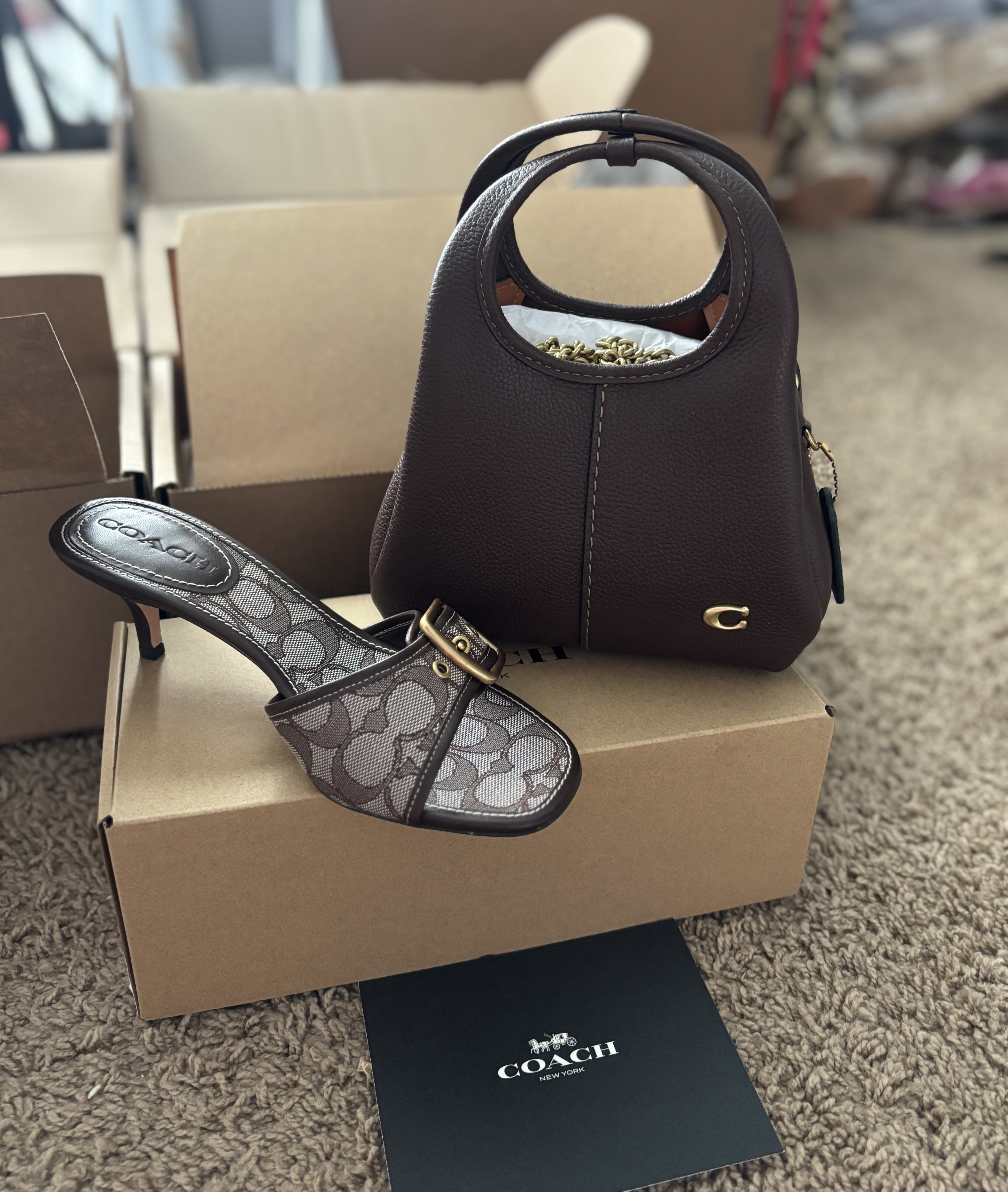 Lana Shoulder Bag 19 | Bags | Coach | COACH®