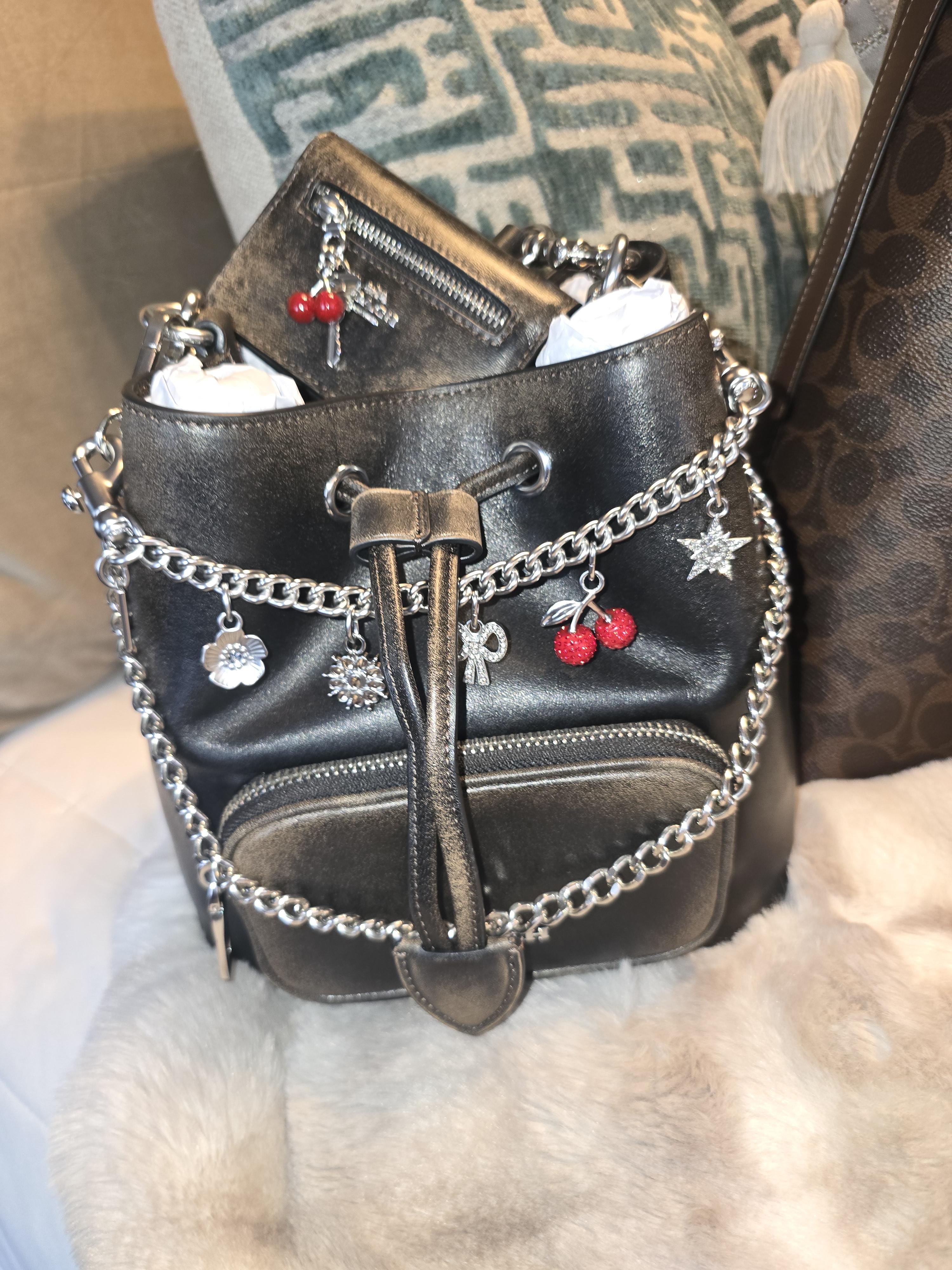 Rowan Bucket Bag | COACH®