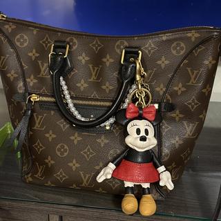 小物 COACH DISNEY MINNIE STUD BAG CHARM Disney X Coach Minnie Mouse Collectible Bag Charm | Accessories