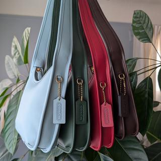 Curve Zip Bag | Bags | Coach