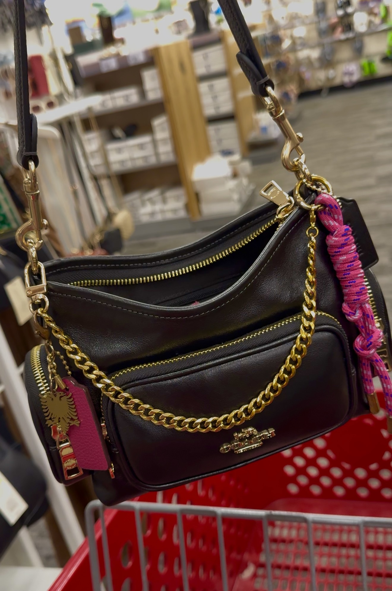 Laurel Shoulder Bag 22 With Buckles In Signature Canvas | Bags