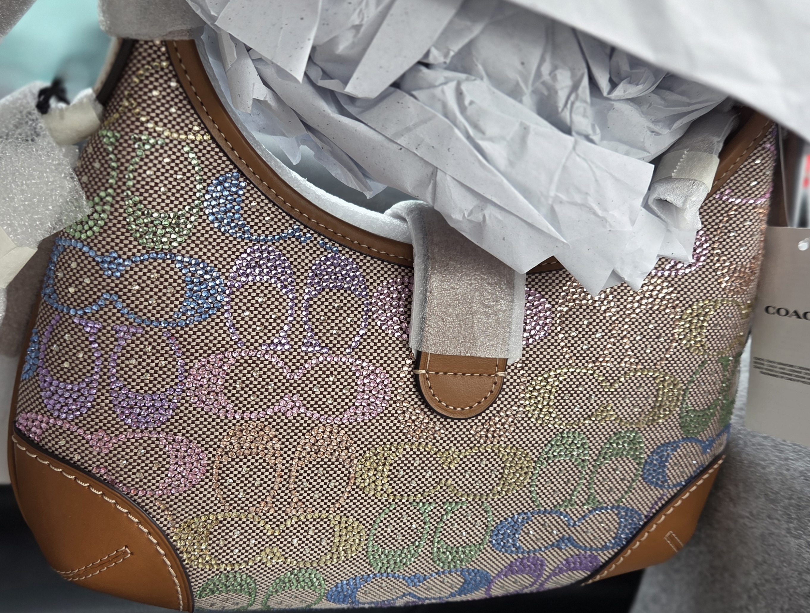 Hamptons Hobo Bag With Repurposed Denim | COACH® display picture 1