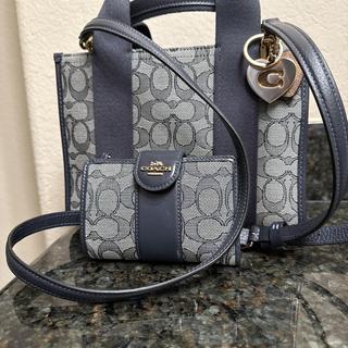 Smith Tote Bag 24 | COACH®