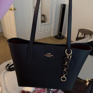 Medium City Tote Bag | Bags | Coach | COACH®
