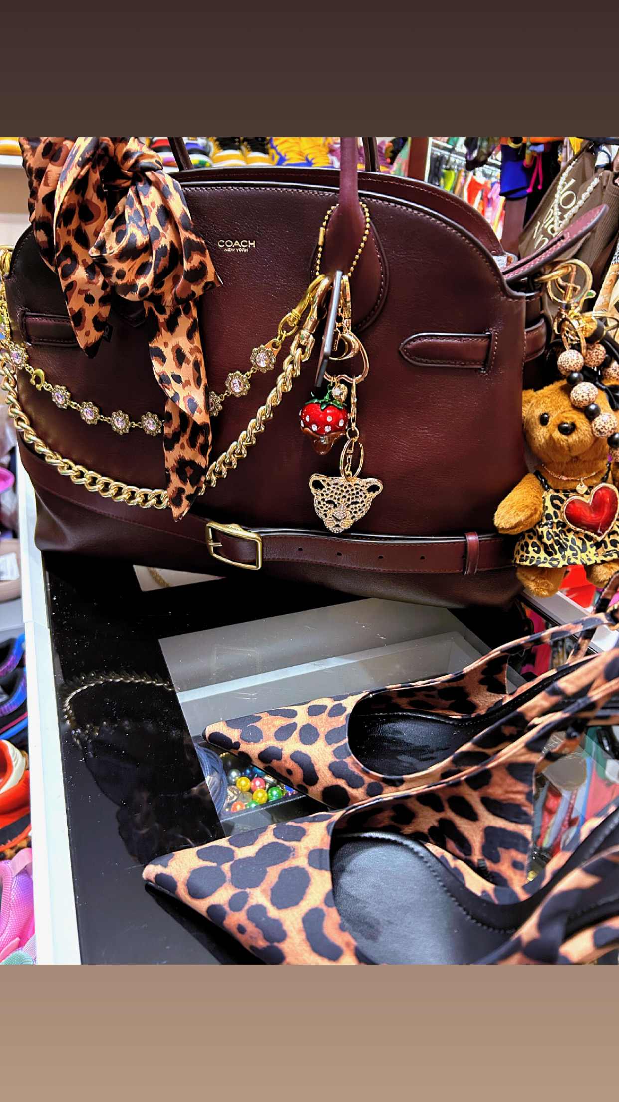 COACH Empire State Building バッグ Soft Empire Carryall Bag 40 | Bags | Coach | COACH®