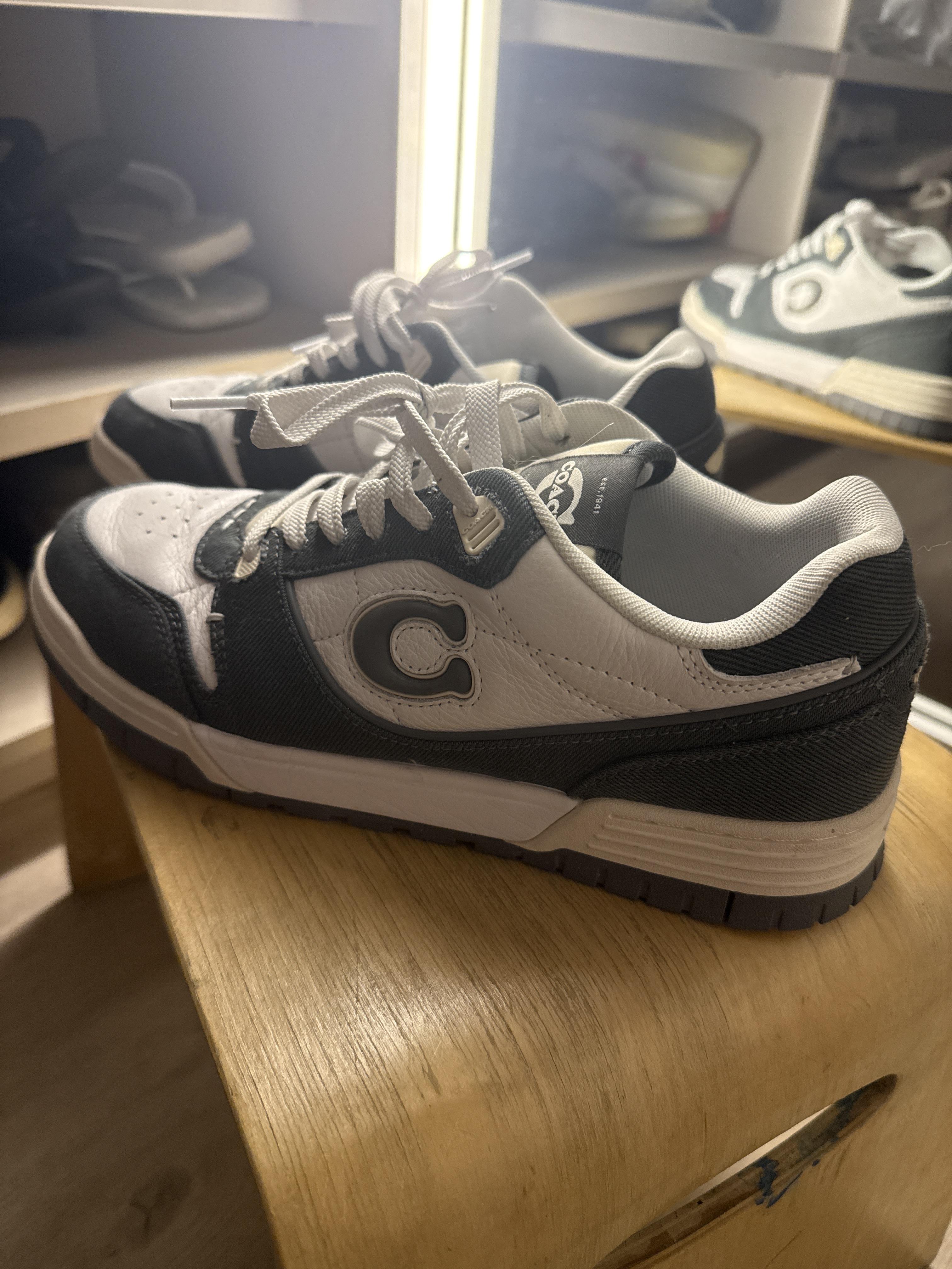 [SALE!!] ★COACH Soho★ スニーカー COACH Soho Signature C Canvas Lace Up Sneakers | Dillard's