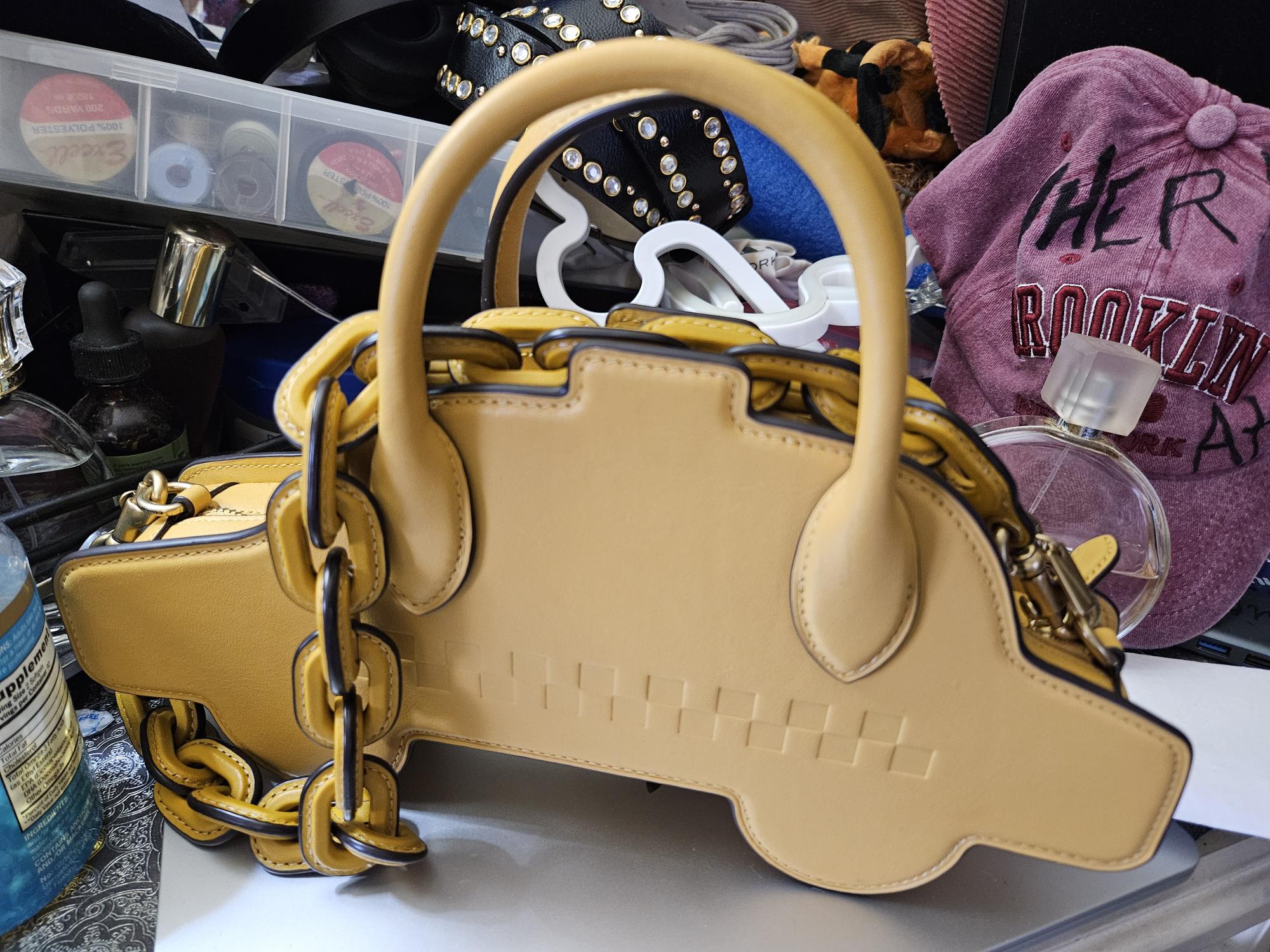 ショルダーバッグ・ポシェット COACH Star Bag In Regenerative Leather CP234 COACH® Outlet | Star Bag In Regenerative Leather
