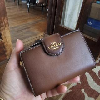 Medium Corner Zip Wallet In Signature Canvas | Wallets | Coach