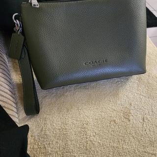 Pouch In Signature Canvas | | Coach | COACH®