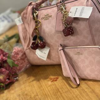 Tossed Floral Print Silk Diamond Scarf | Accessories | Coach | COACH®