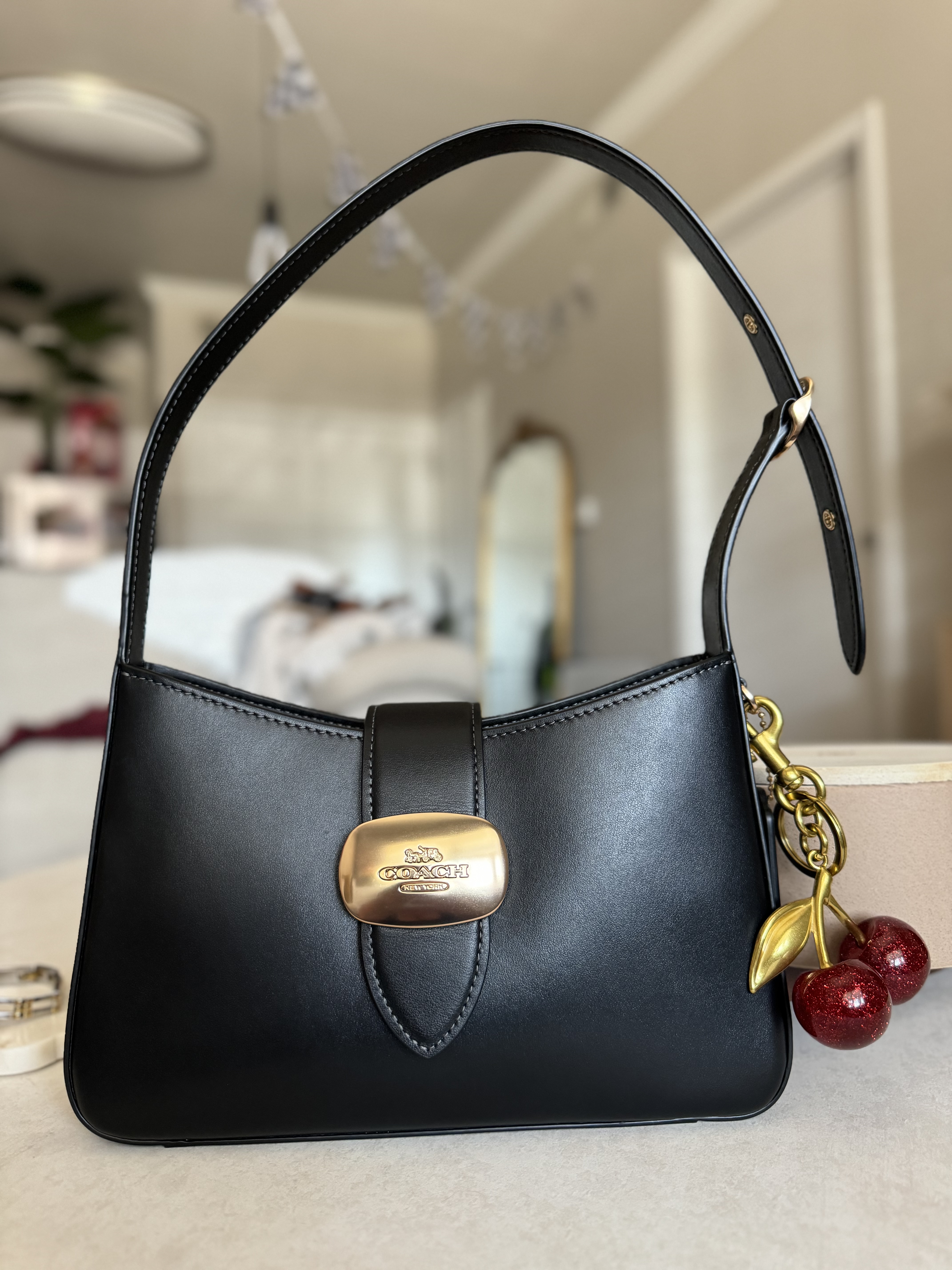 Eliza Shoulder Bag With Zipper Closure | Bags | Coach | COACH®
