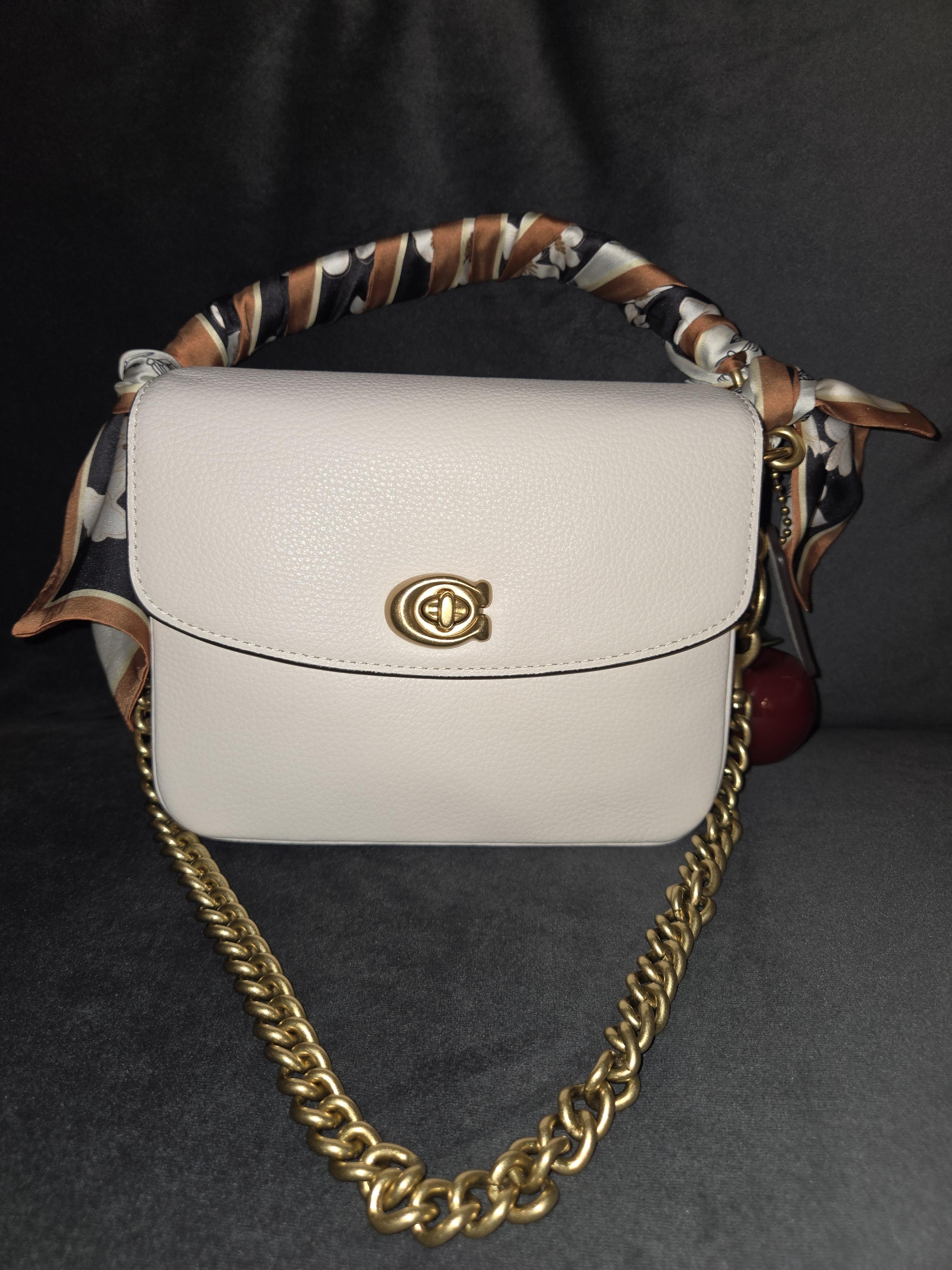 Cassie Crossbody Bag 19 | Bags | Coach | COACH®