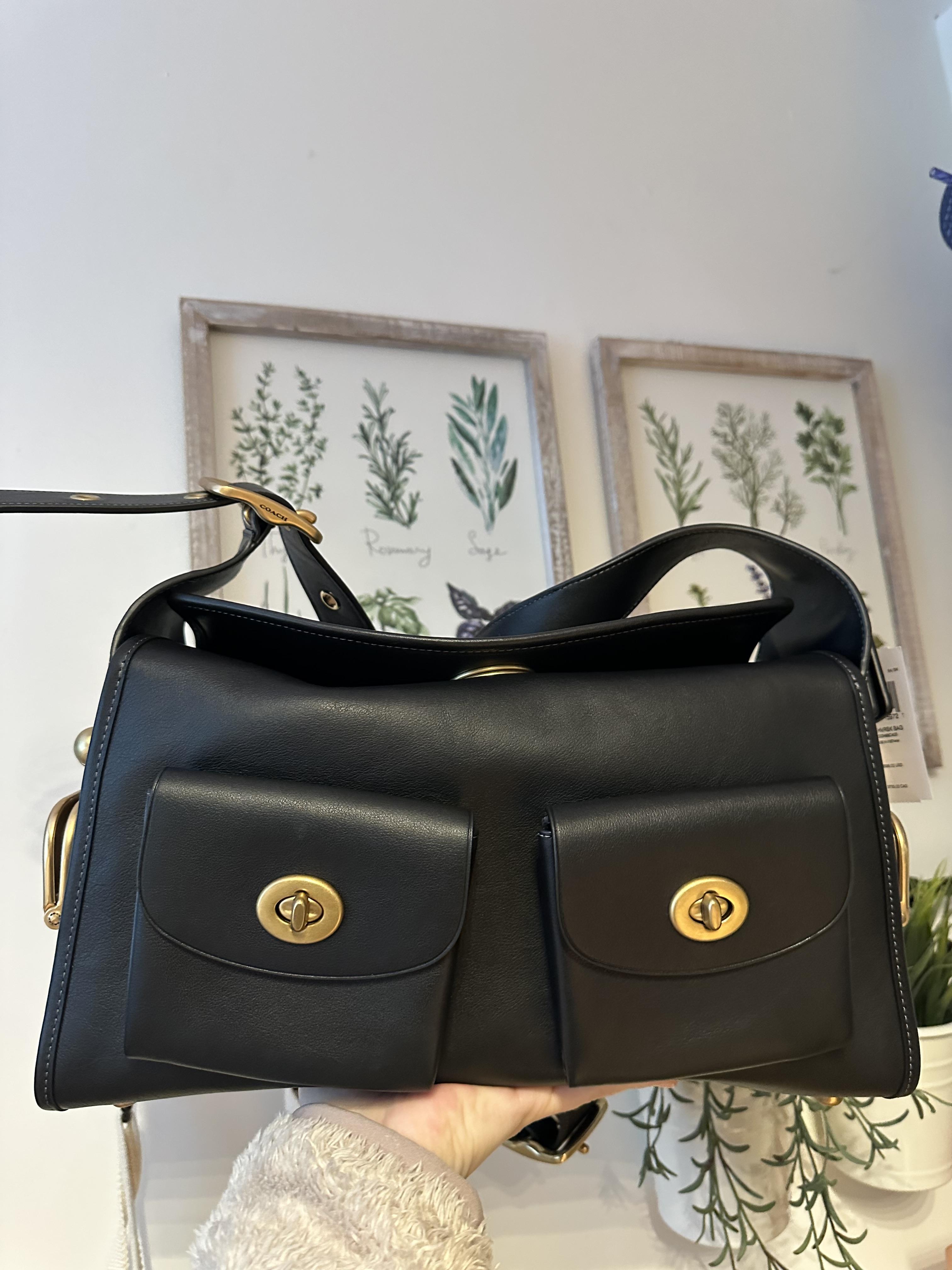 【COACH】新品未使用.ハバーサック.ブラック Turnlock Haversack Bag | Bags | Coach | COACH®