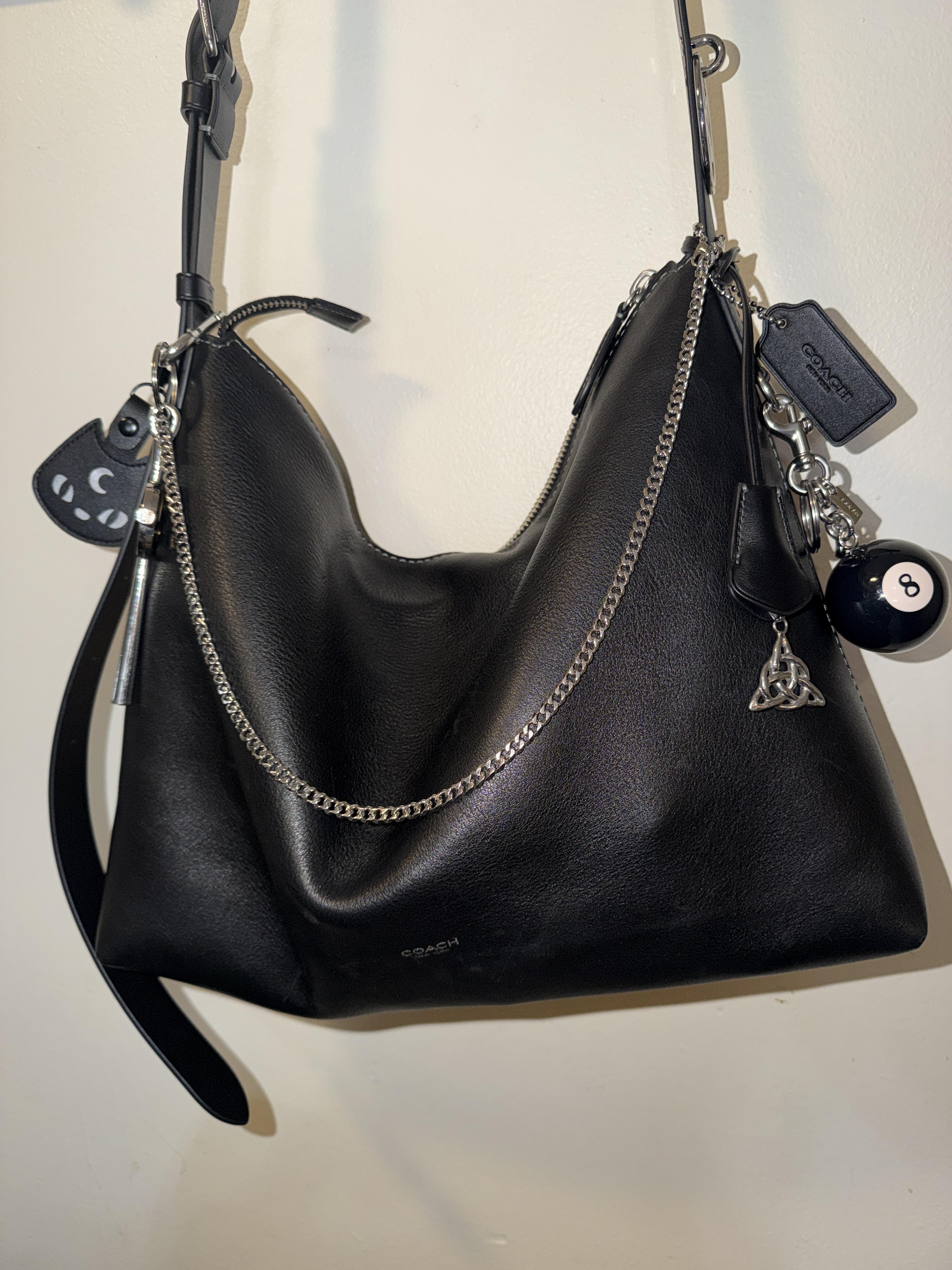 Mott Messenger Bag 38 In Loved Leather | COACH®