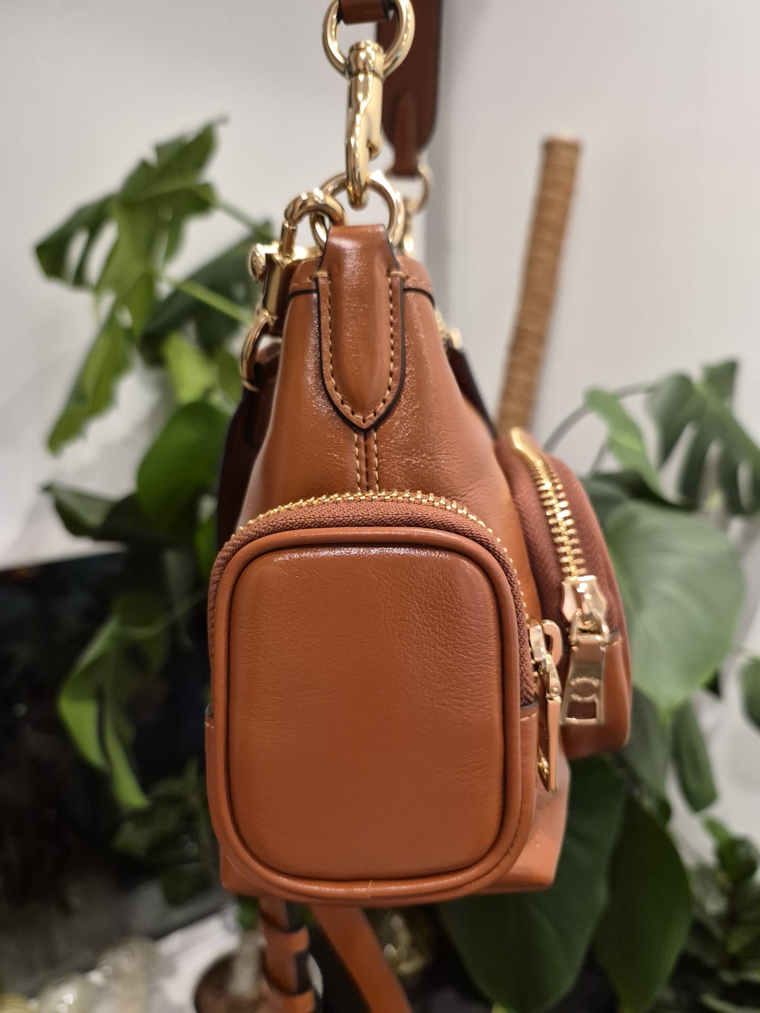 Laurel Shoulder Bag 22 With Buckles In Signature Canvas | COACH®