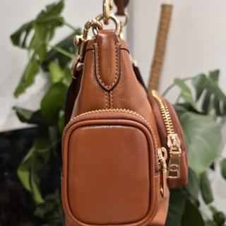 Laurel Shoulder Bag 22 With Pockets In Loved Leather | COACH®