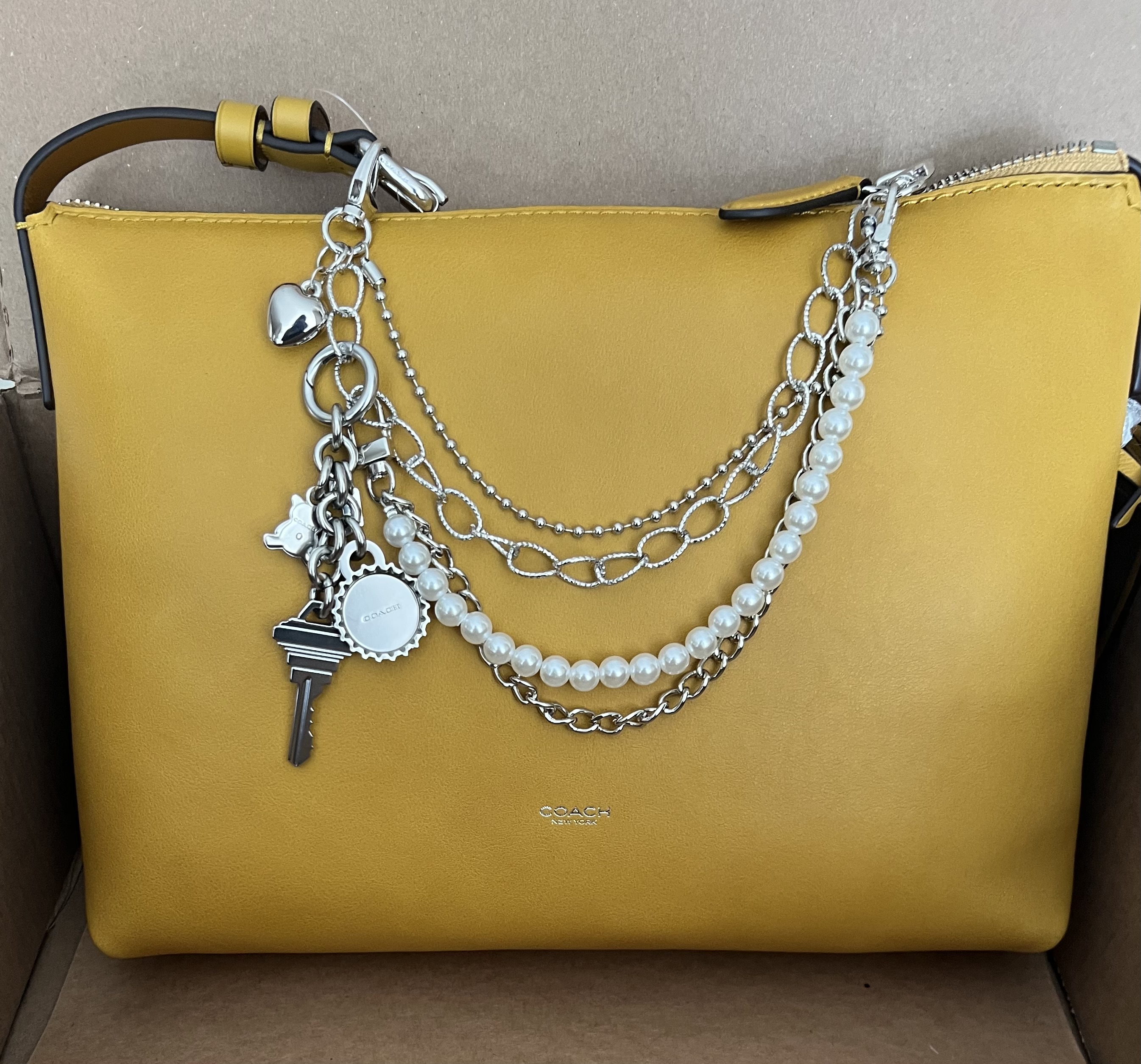 Mott Messenger Bag 33 In Loved Leather | Bags | Coach | COACH®