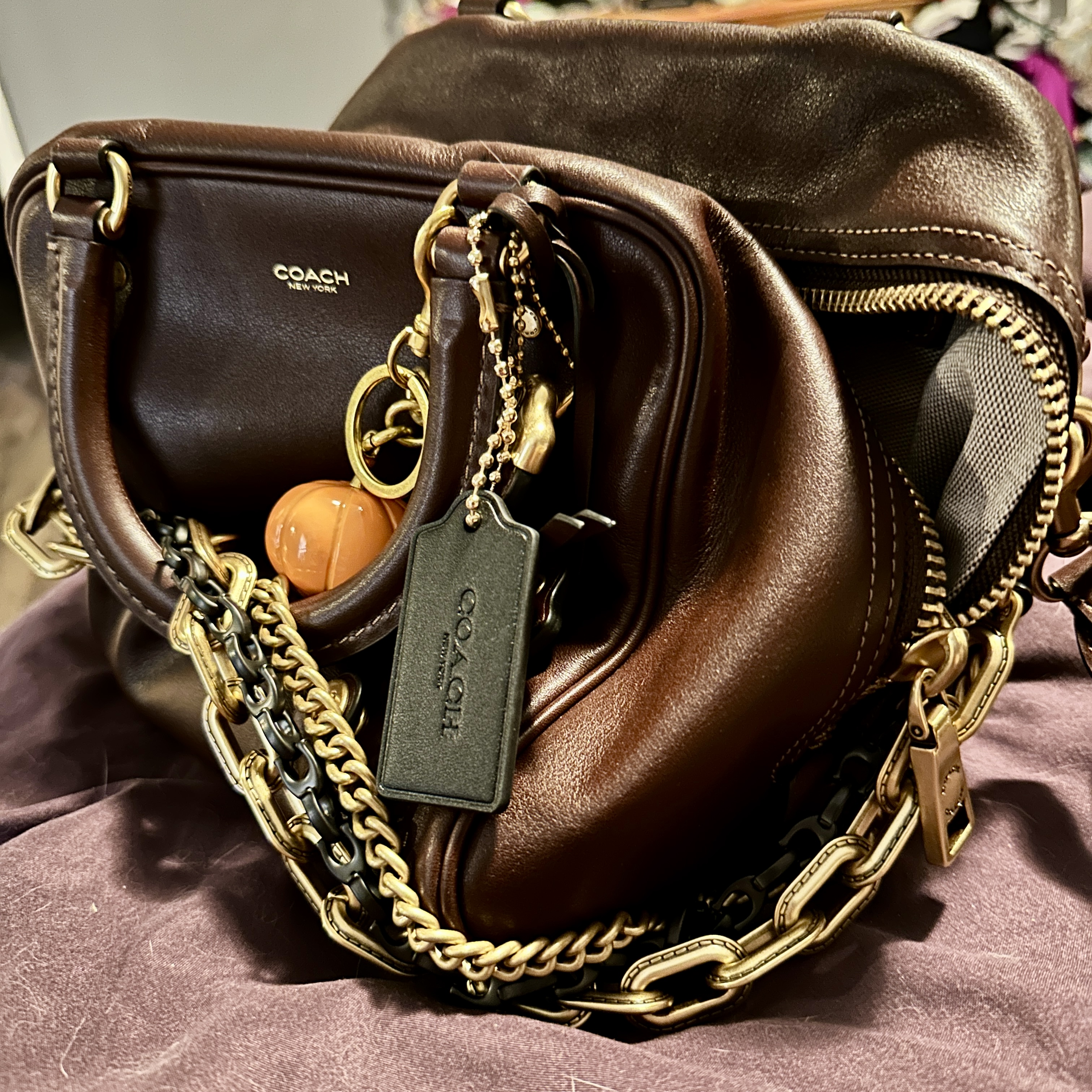 COACH コーチ キューブ ローグ バッグ 20 Amazon.com: Coach Rogue Cube 20, Chalk : Everything Else