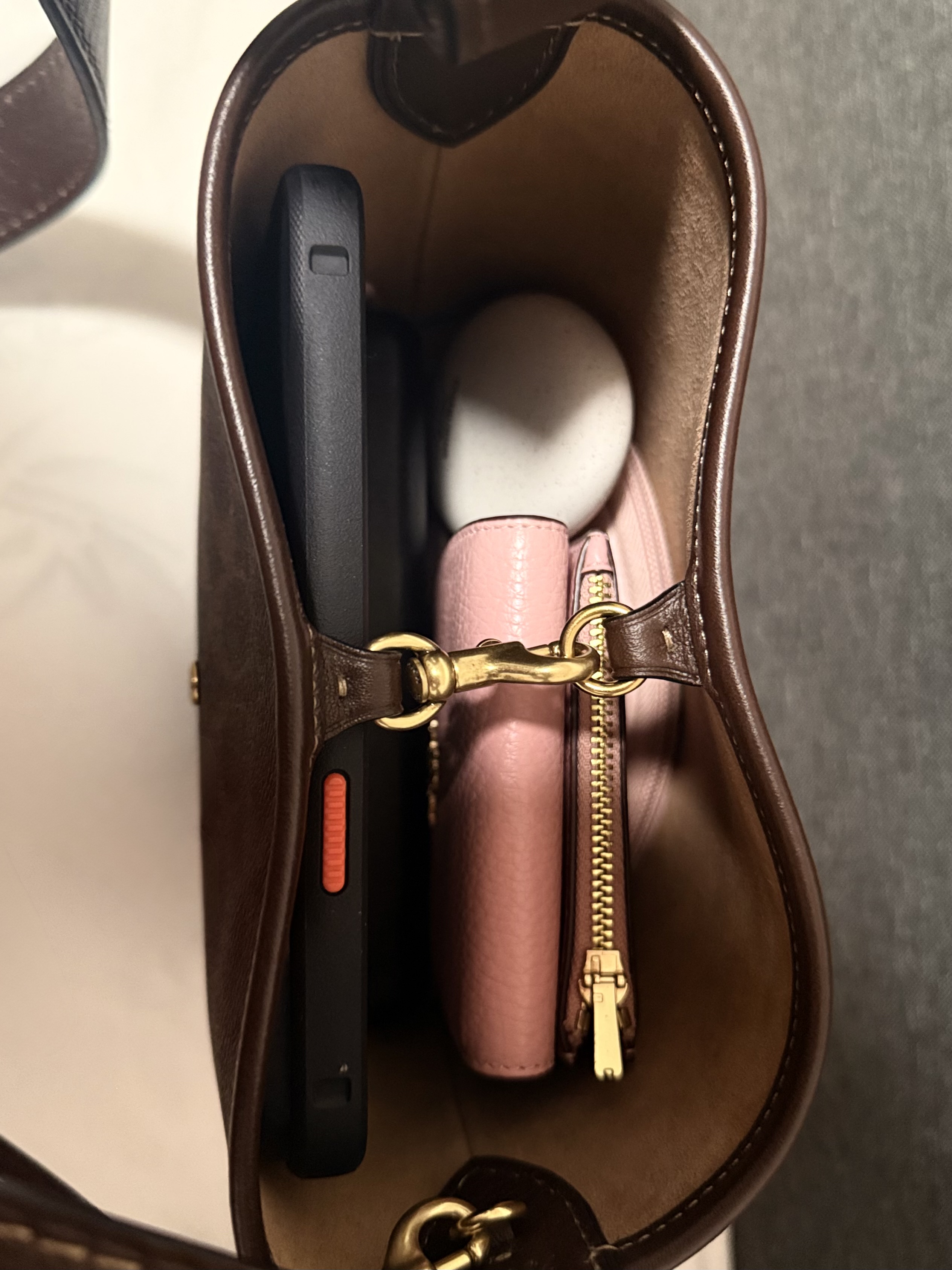 Bleecker Bucket Bag 21 | Bags | Coach | COACH®