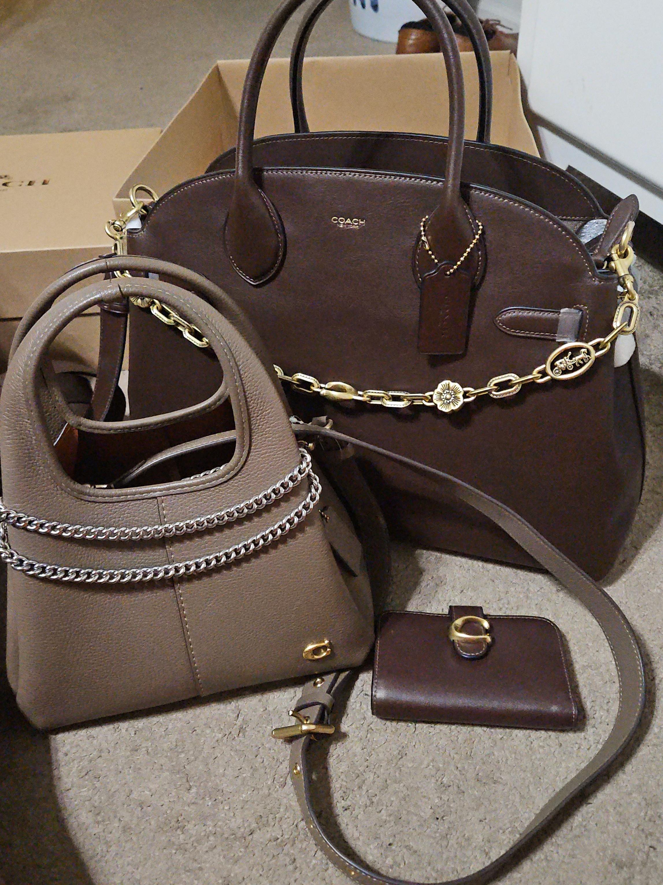 Lana Shoulder Bag 23 | Bags | Coach | COACH®