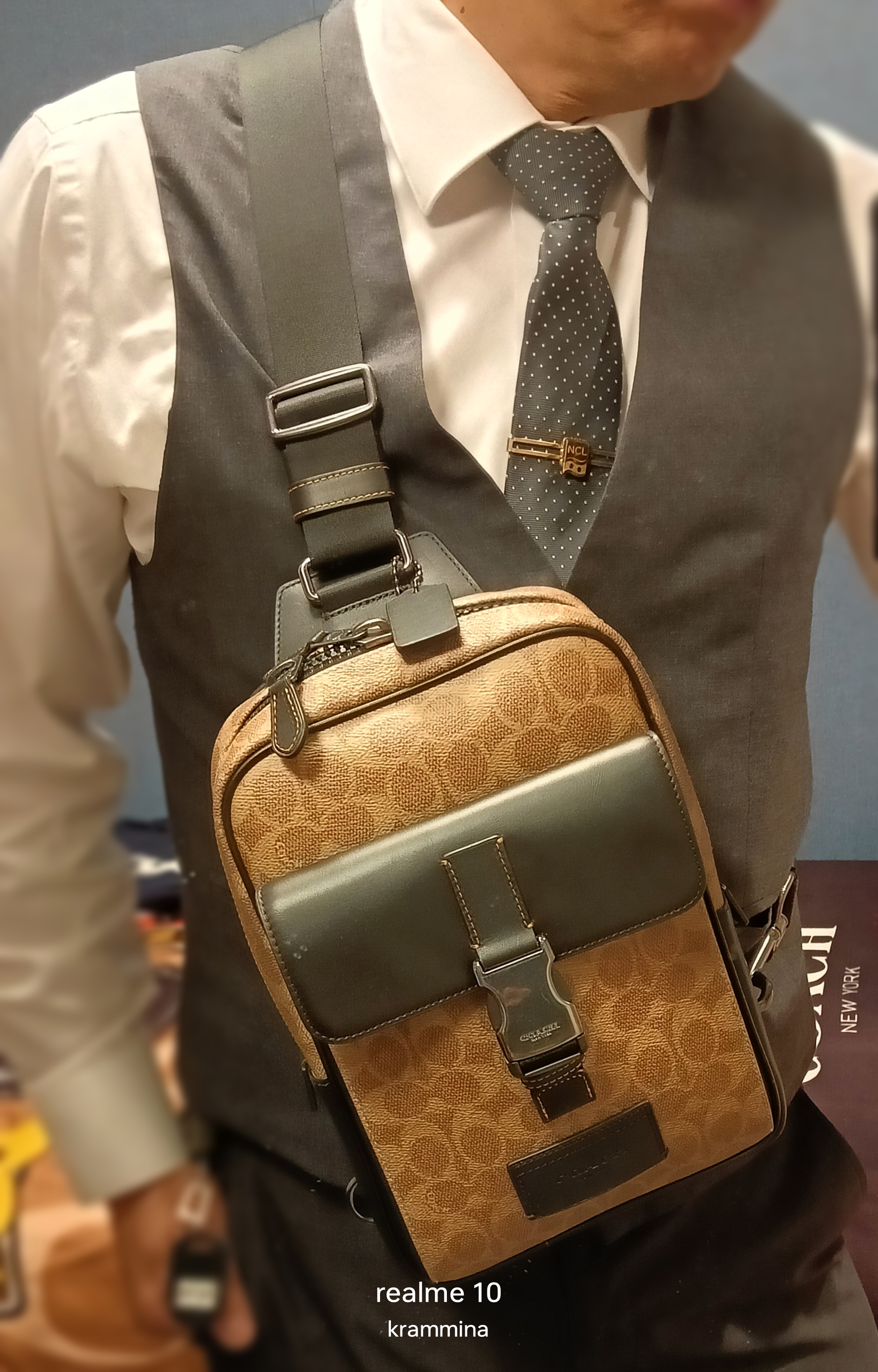 COACH ☆TRACK PACK Coach Track Pack In Colorblock Signature Canvas | Brixton Baker