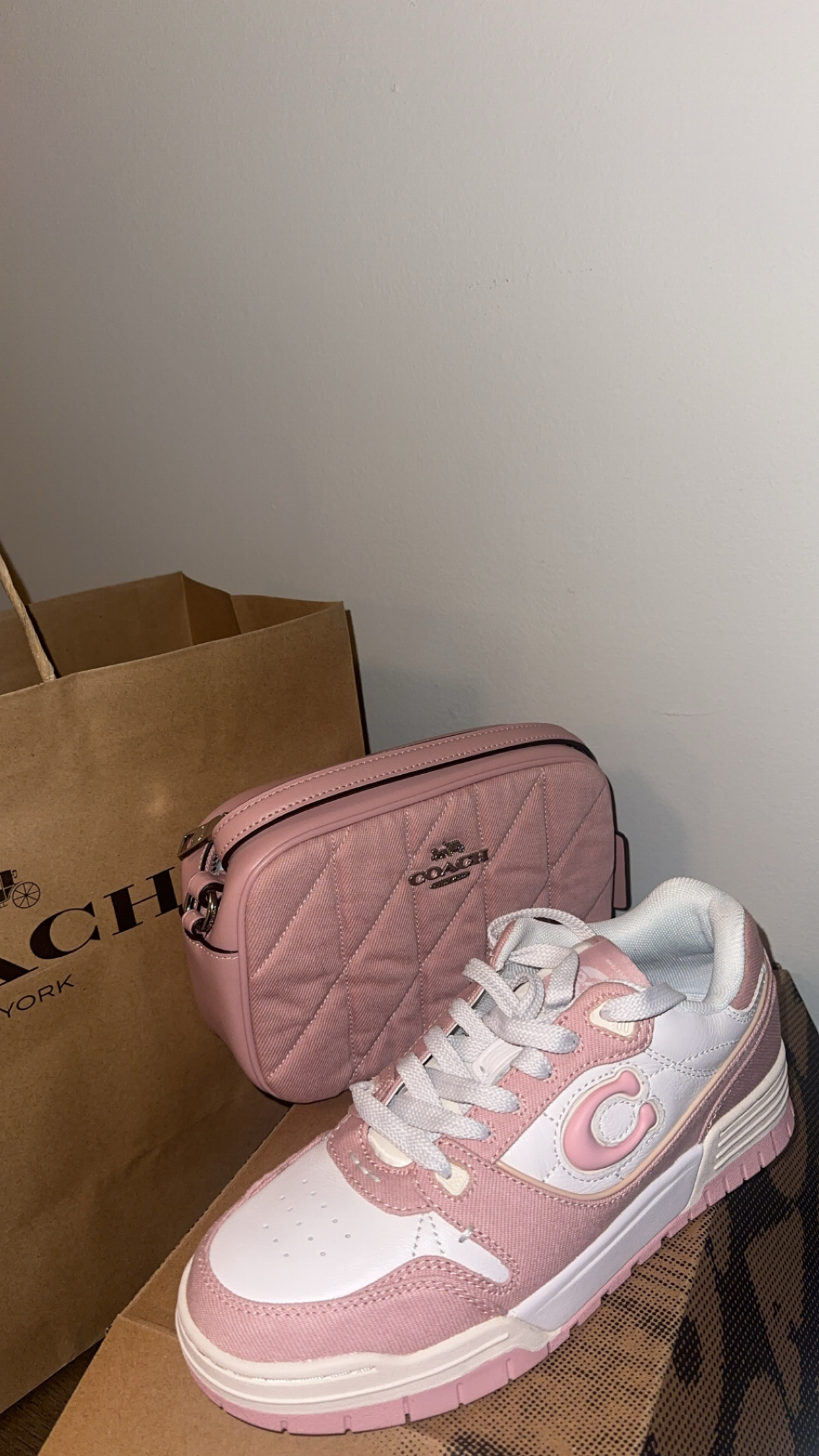 【Coach】Soho Sneaker With Signature Canvas ◆国内発送◆ COACH Soho Signature C Logo Canvas Lace Up Sneakers | Dillard's