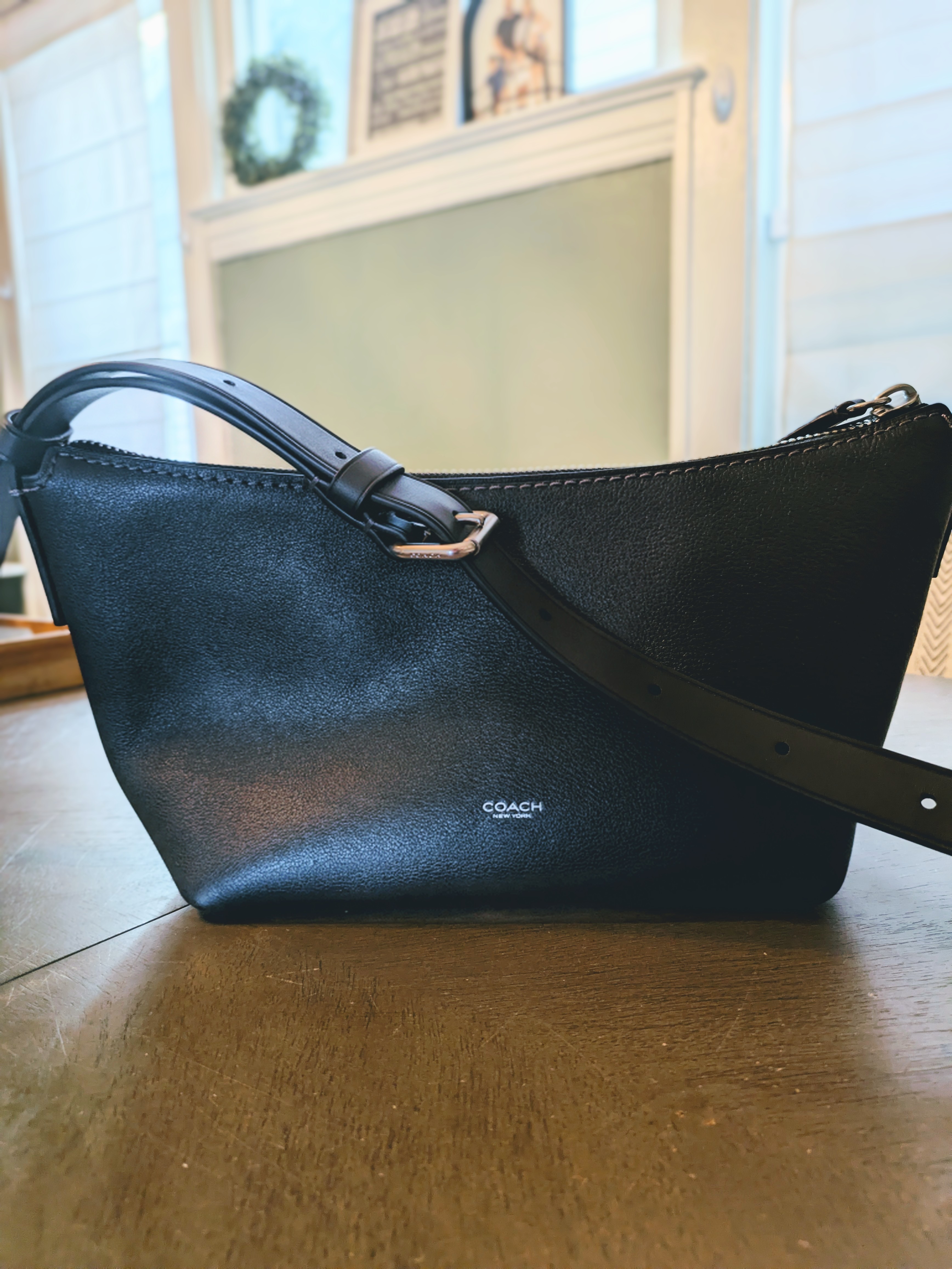 Mott Sling Bag 22 | COACH®