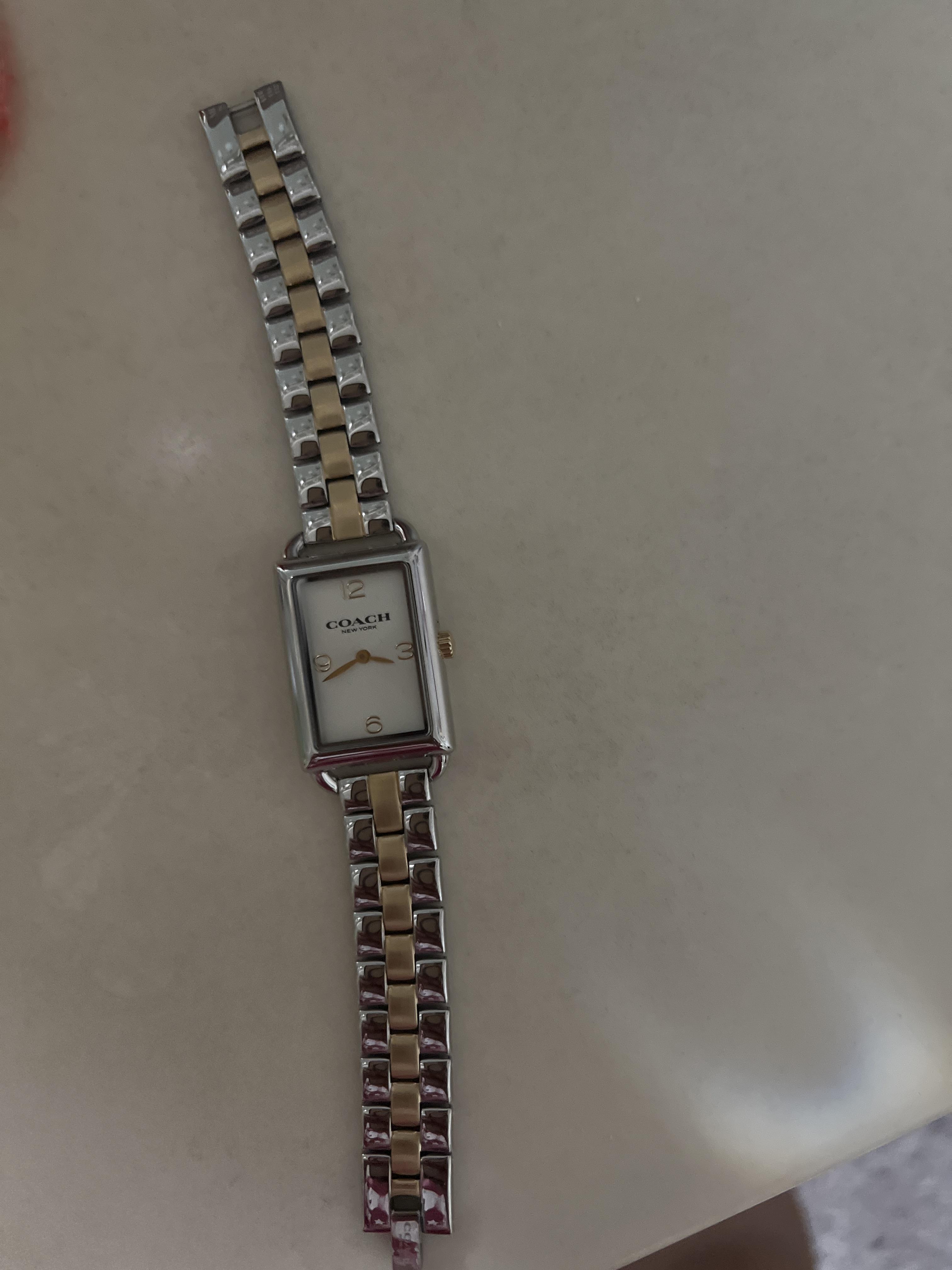 Coach ? Liz Watch, 34 Mm silver in box Liz Watch Gift Set, 30 Mm X 22 Mm main image 2
