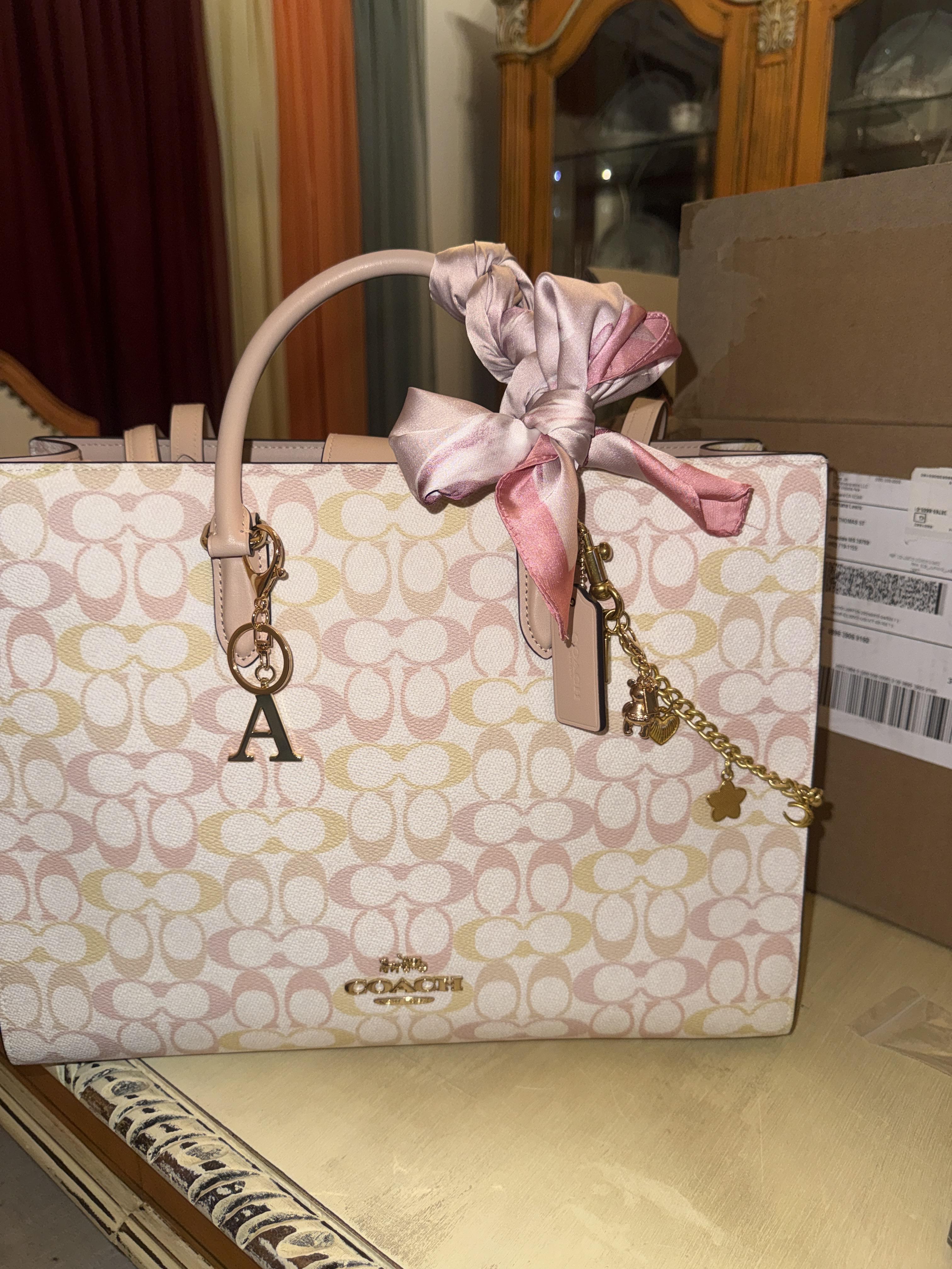 Maggie Tote Bag In Signature Leather | Bags | Coach | COACH®